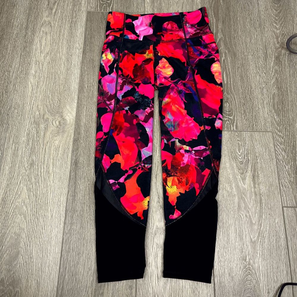 athleta capri red floral mesh cropped leggings Size XS
